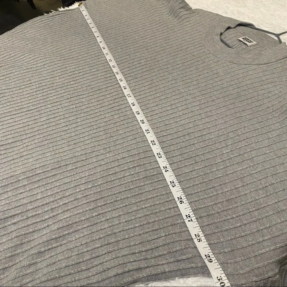 MTWTFSS Weekday Ribbed Crew Neck Long Sleeve Pullover Sweater in Gray Small
